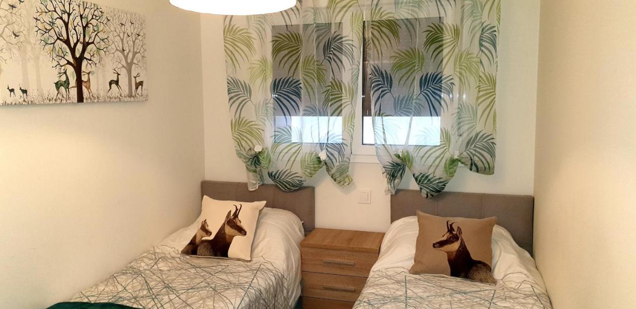 Estepona Puerto Apartment Exterior photo